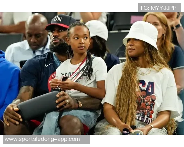 勒布朗分享与妻子同居的独特体验与家庭背景的深刻联系